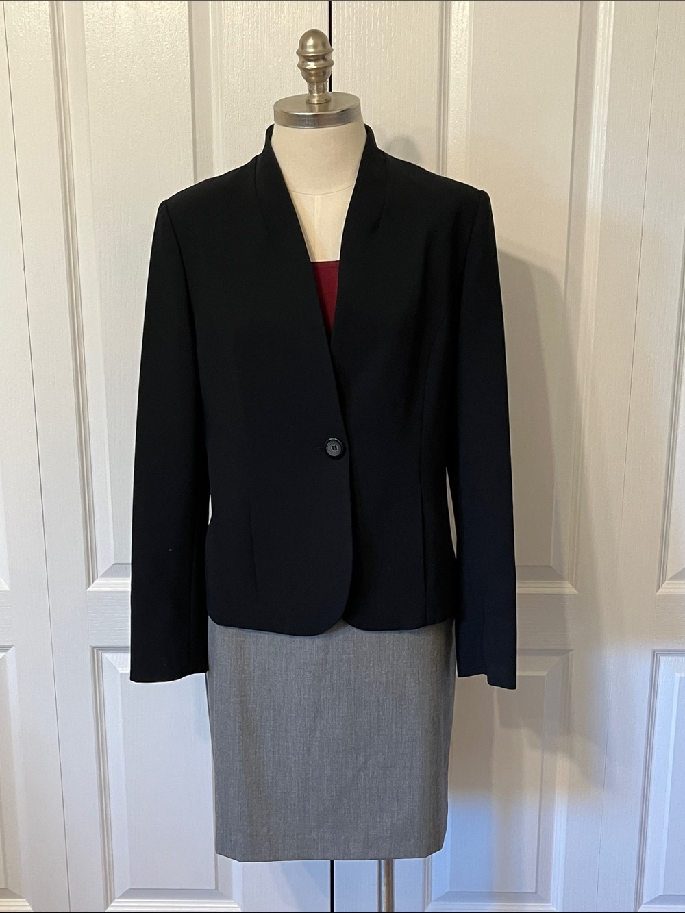 Jones New York black blazer